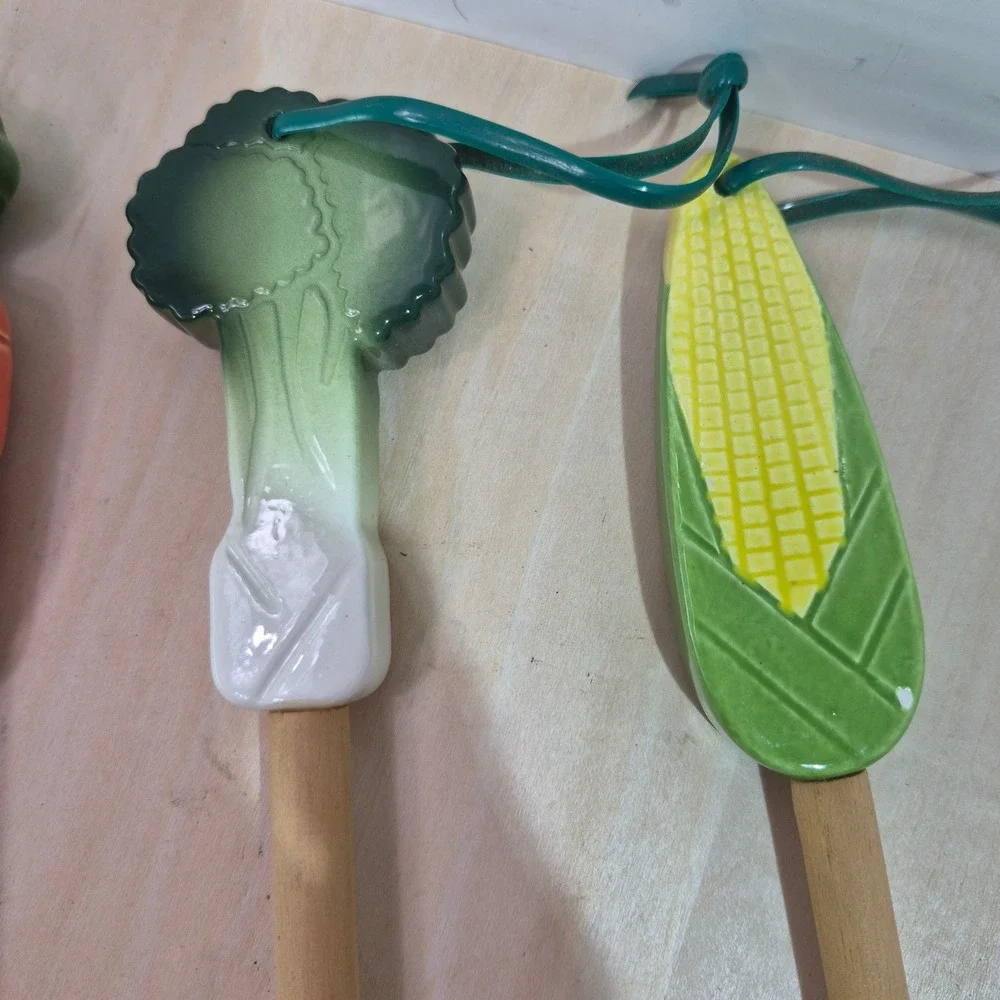 Set‎ of 4 Wooden Kitchen Utensils with Ceramic Vegetable Handles